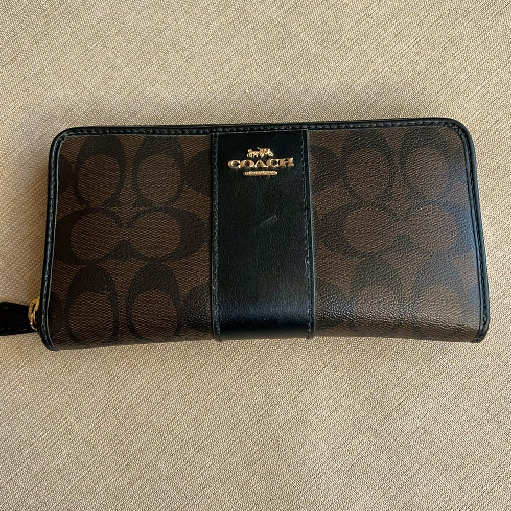 Coach Wallet brown full size, excellent condition